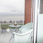 107-2 Neptun Mit Meerblick