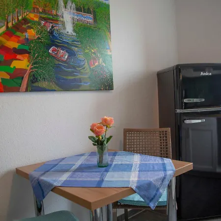 107-2 Neptun Mit Meerblick *