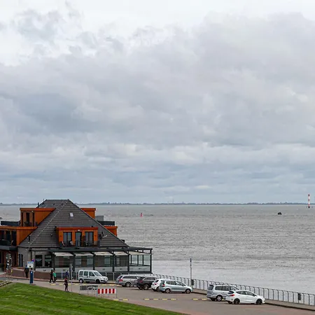 107-2 Neptun Mit Meerblick *